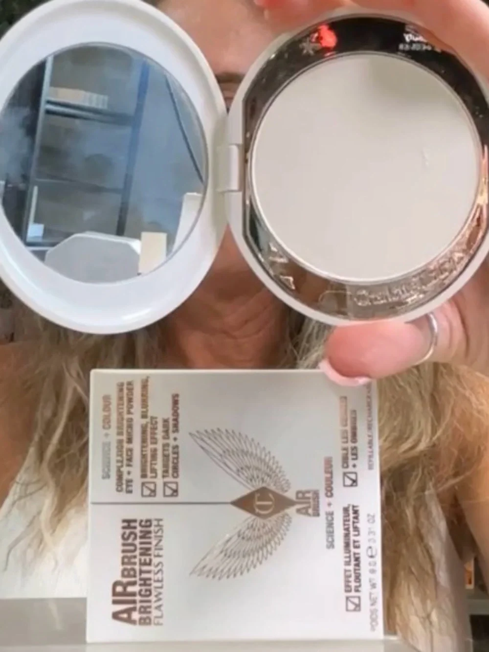 Charlotte Tilbury Airbrush Brightening Flawless Finish Pressed Powder